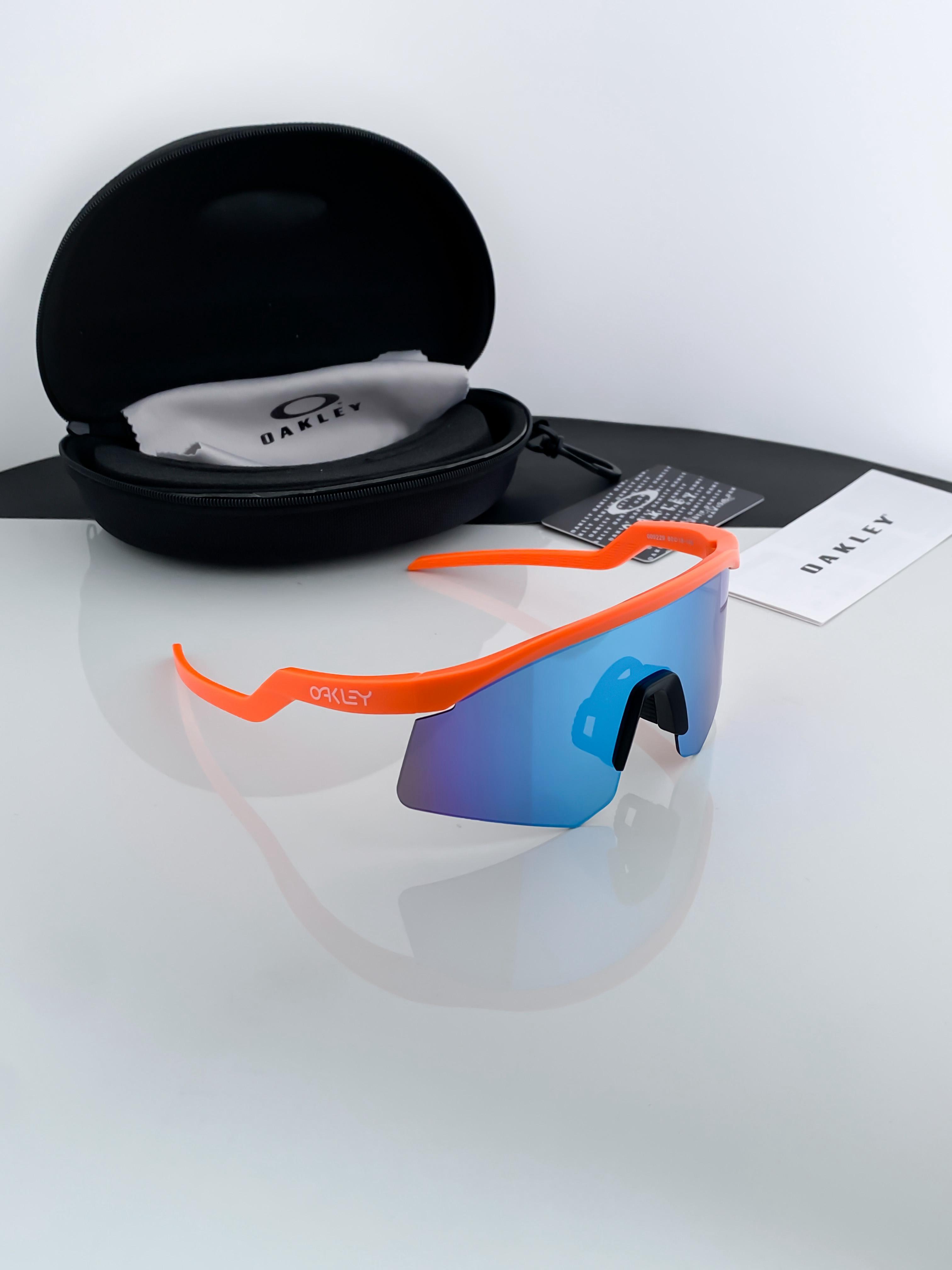 OAKLEY ORAANGE BLUE